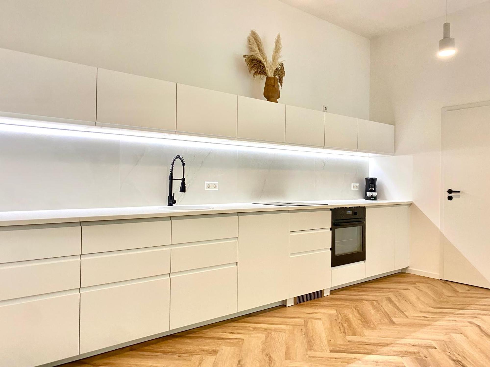 Loft Am Lech I Rollstuhlgerecht I Tiefgarage I Kueche I Terrasse Apartment Fussen Luaran gambar